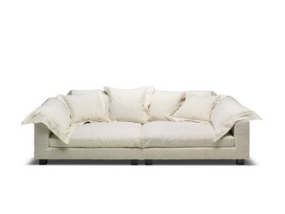 Beiges Nebula Nine Sofa von Moroso Diesel mit losen Kissen, modernes Design für Wohnzimmer.